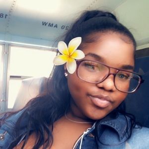 Meet your Posher, Shayla